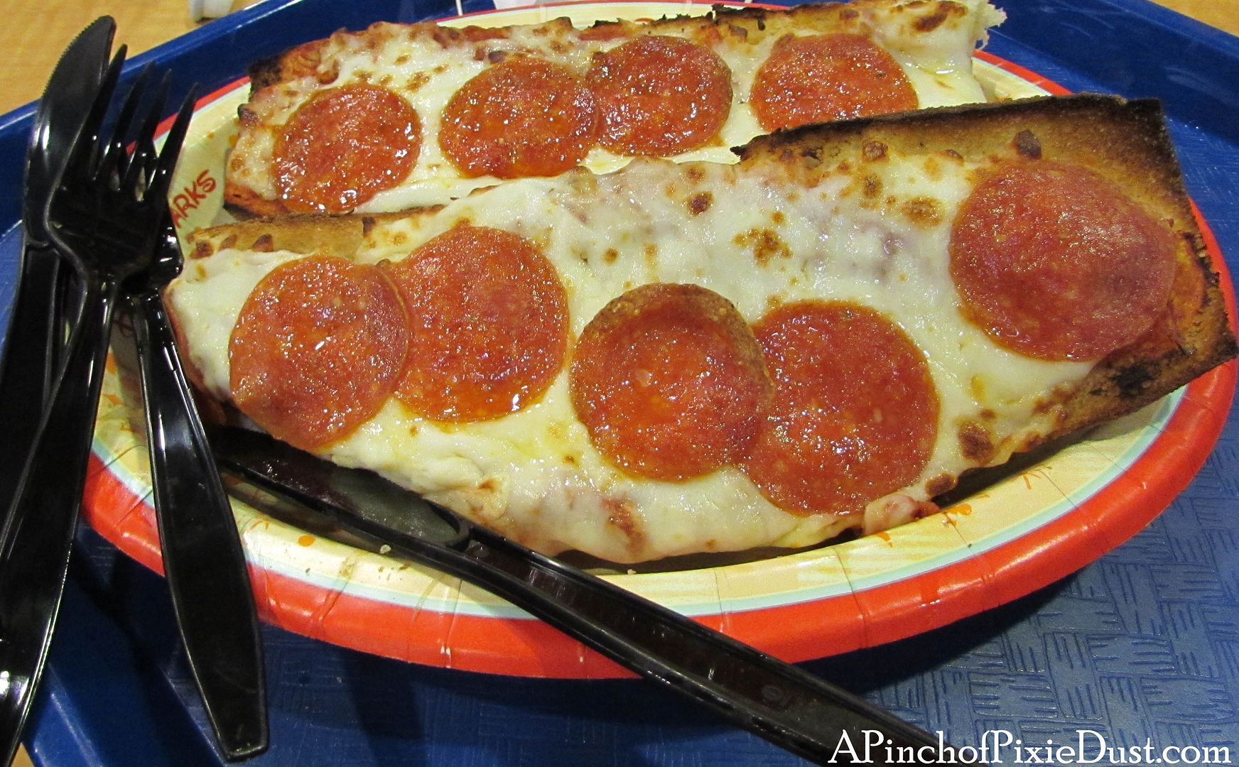 pepperoni_pizza_disney_world.jpg
