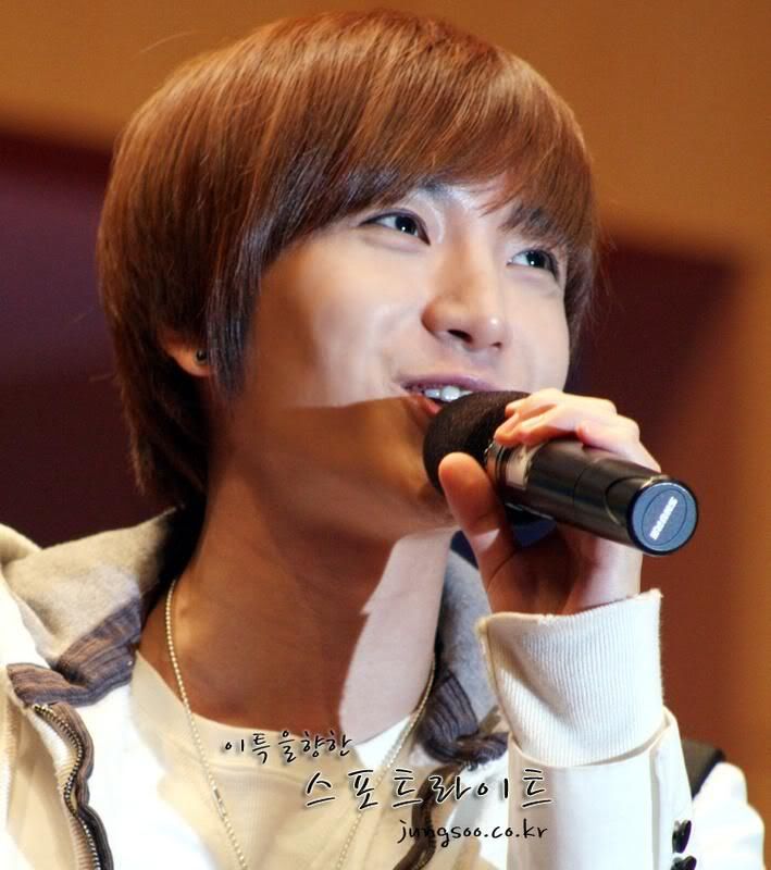 Lee Teuk Pictures, Images and Photos