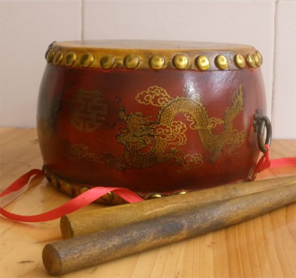 Vintage Chinese Dragon Style Rosewood Leather Drum Percussion (Low War