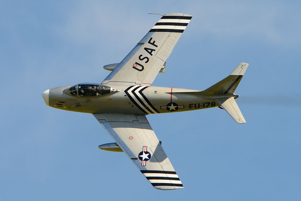 http://i910.photobucket.com/albums/ac307/hydealfred/Duxford%20Spring%20Airshow/DSC_2155_zpsb2d05ba1.jpg