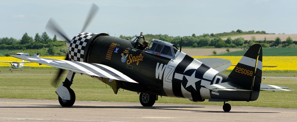 http://i910.photobucket.com/albums/ac307/hydealfred/Duxford%20Spring%20Airshow/DSC_4842_zps46d4c785.jpg