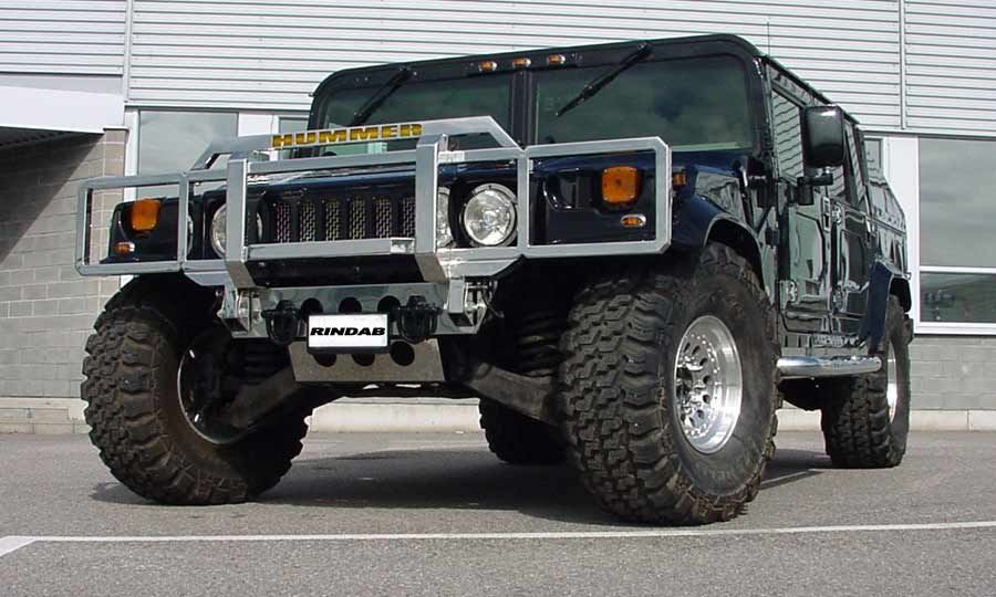 Picture of Black Hummer H1 Front View